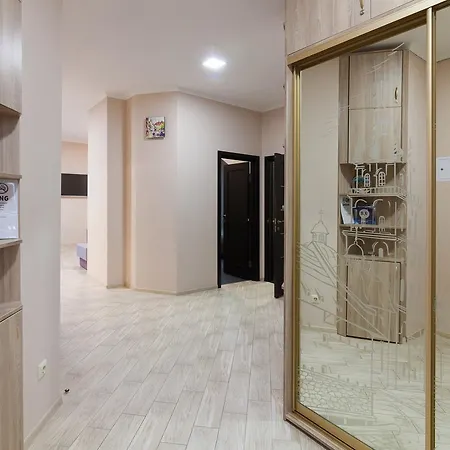 Lux Apart Lviv Apartments Экстерьер фото
